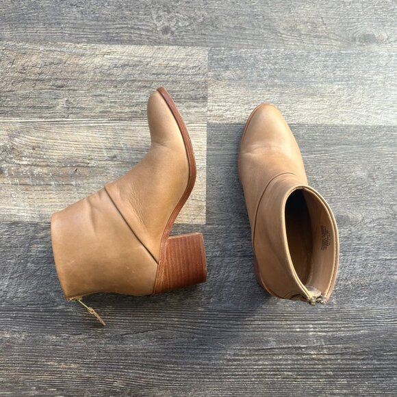 Nisolo Dari Boot in Almond 7.5 - Picture 4 of 7